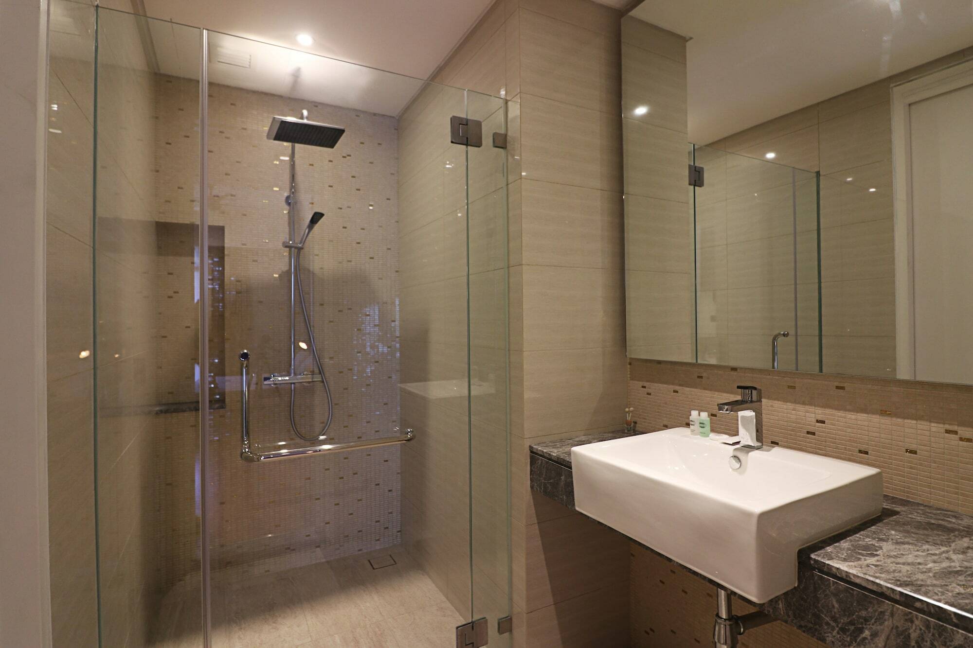 Anggun By Kl Suites Kuala Lumpur Exterior foto